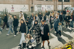 Marche pour Cloé, avenue des Nations-Unies, Roubaix, le samedi 8 octobre 2022